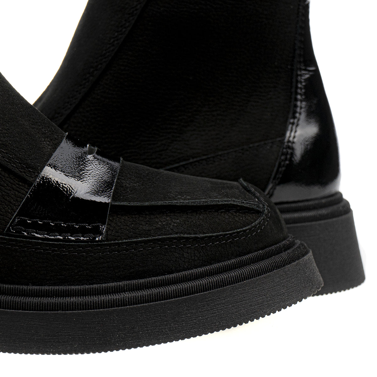 ДАМСКИ БОТИ INDIGO