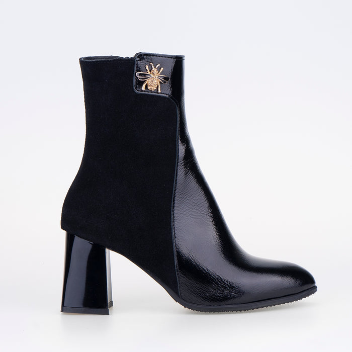 DESIGNER BOOTS BEE