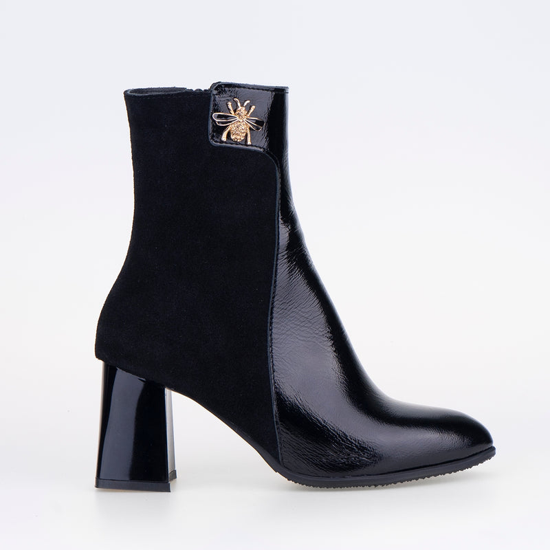 DESIGNER BOOTS BEE