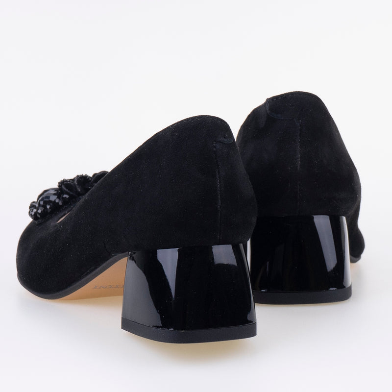 DESIGNER SHOES CARA