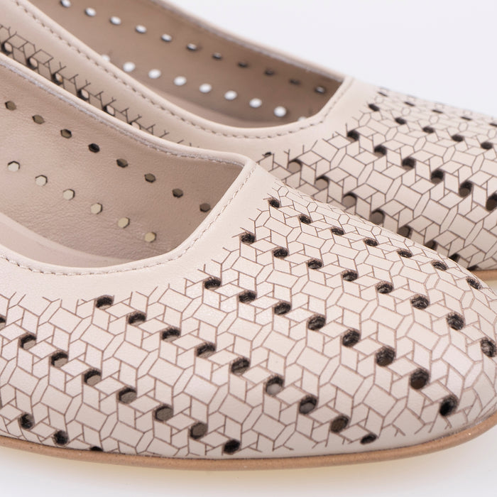 WOMEN'S SHOES TORINA 2
