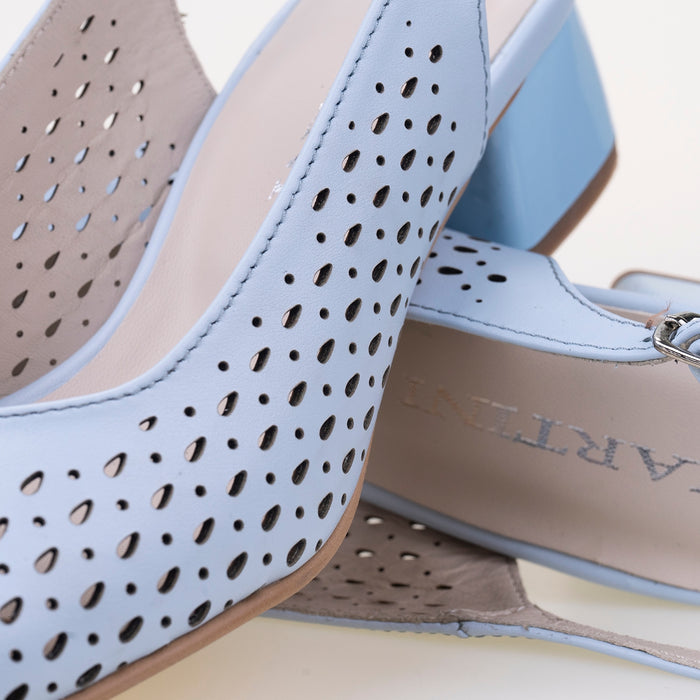 WOMEN'S SHOES TORINA 2