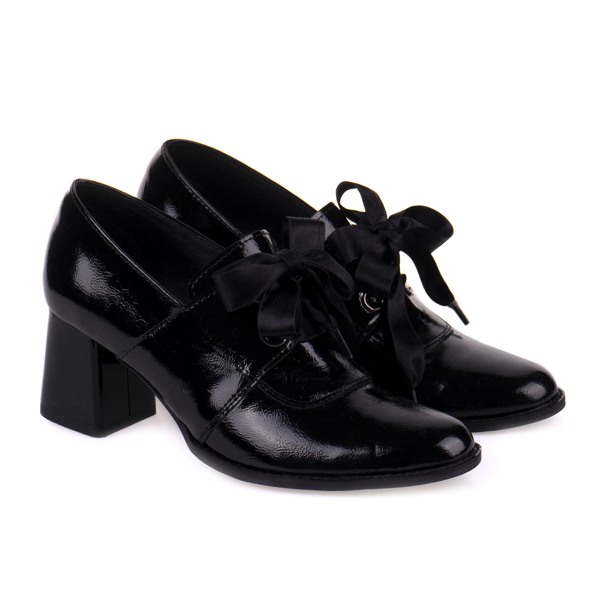 ÎNCĂLȚĂMINTE ELEGANTE KERA