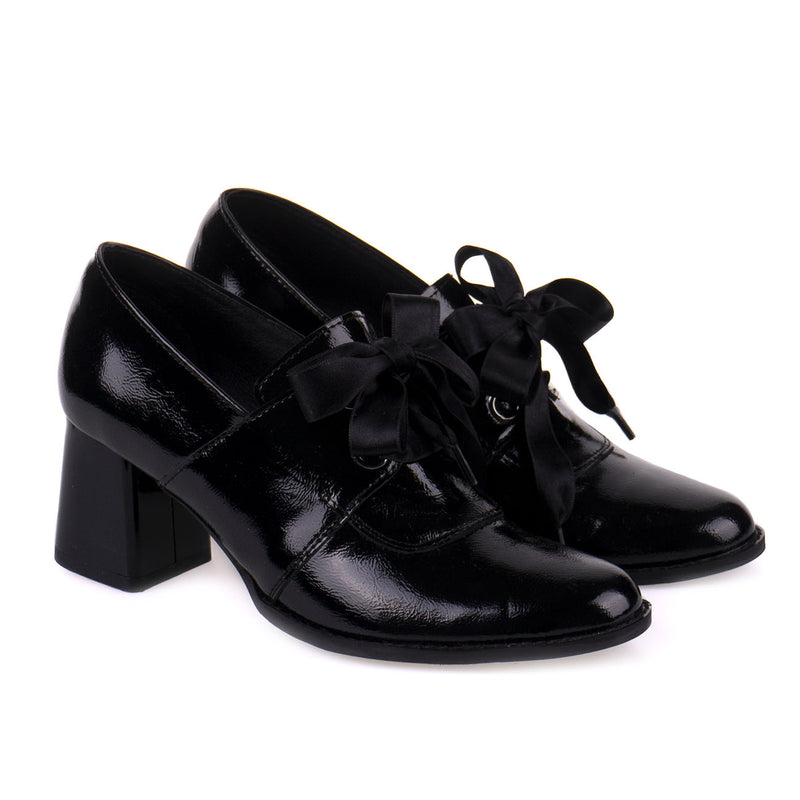 ÎNCĂLȚĂMINTE ELEGANTE KERA